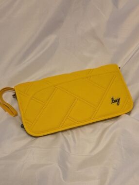 lug Yellow Tango Travel Wallet